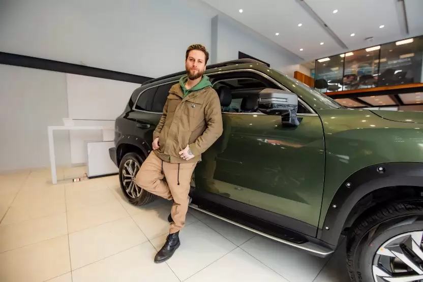 JEAN PHILIPPE CRETTON SE SUMA A LA FAMILIA HAVAL